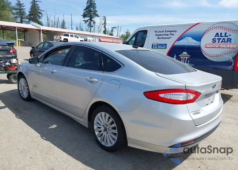 2015 Ford Fusion Energi Se Luxury из США, поврежденный, VIN 3FA6P0PU7FR170661